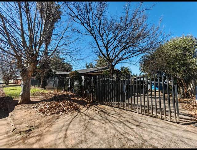 3 BEDROOM HOUSE FOR SALE IN DALVIEW